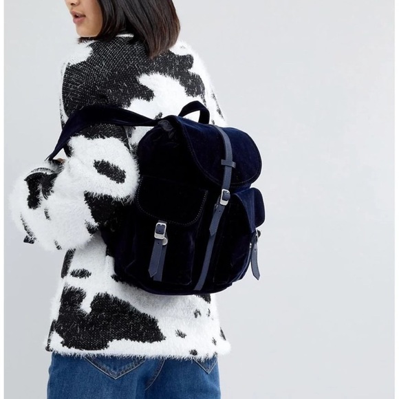 NEW! Herschel Supply Company Blue Backpack with Classic Design - Picture 2 of 2